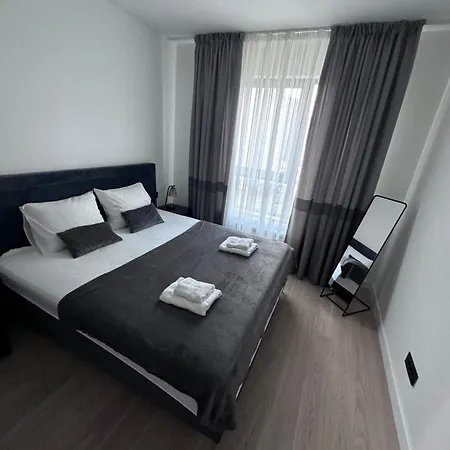 Waterfront Peaceful Nest Apartament *